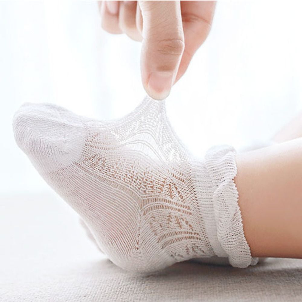 4足組 スウィートコットン ベビーラッフルソックス 穴あき滑 - Anti Blister Sock のレビューと価格