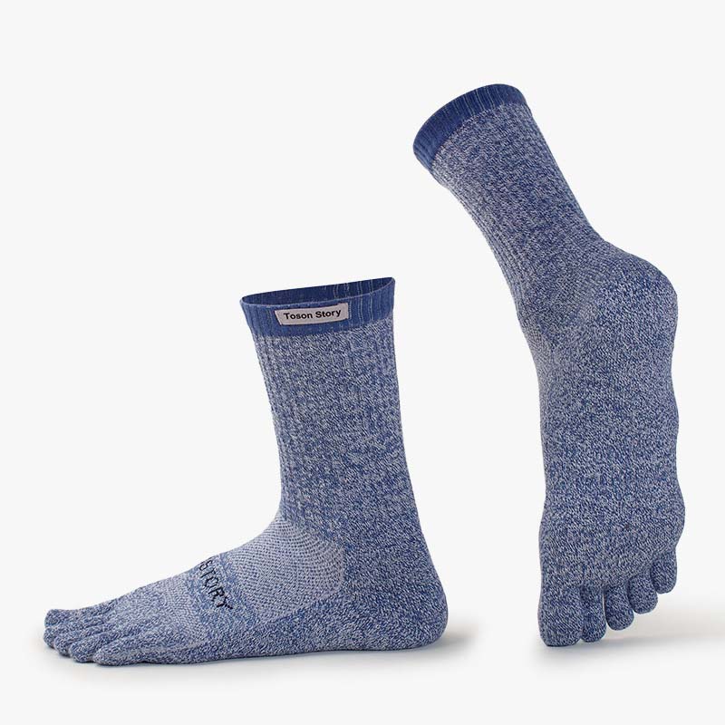 メリノウール製五本指スポーツソックス 吸汗速乾 防臭 秋冬  - Anti Blister Sock のレビューと価格